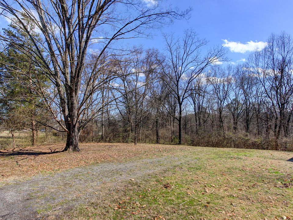 1st image of 3826 Wayne Dr