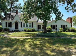 2480 Red Stripe Rd, Odin, IL 62870