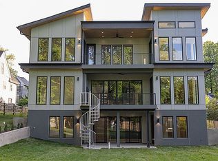 349 Park St NE, Vienna, VA 22180