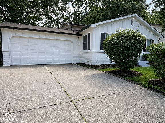 2nd image of 8413 E 34th Pl