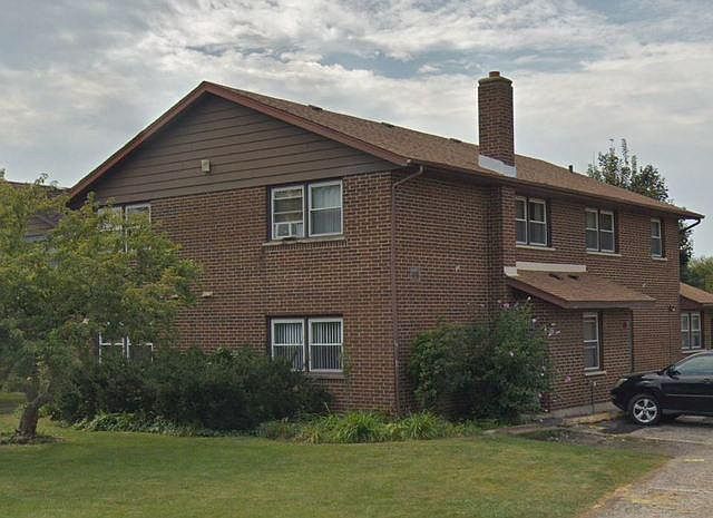 1st image of 9 N Whispering Hills Dr