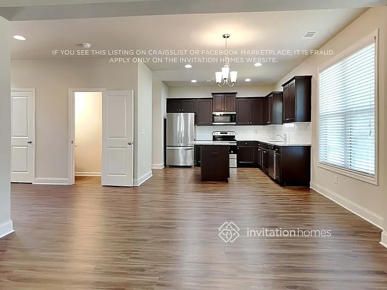 105 Moss Dr — Photo 7