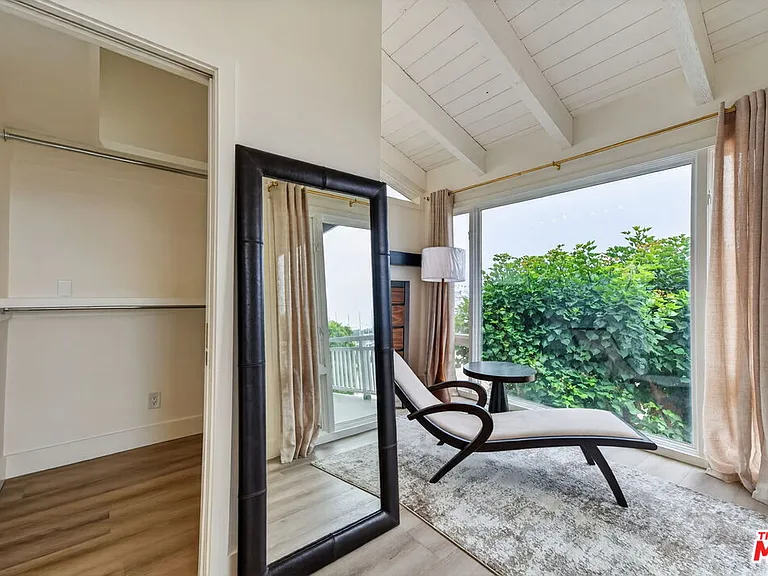 6819 E Ocean Blvd — Photo 28