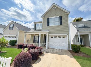 207 Whaleback Dr, Simpsonville, SC 29681