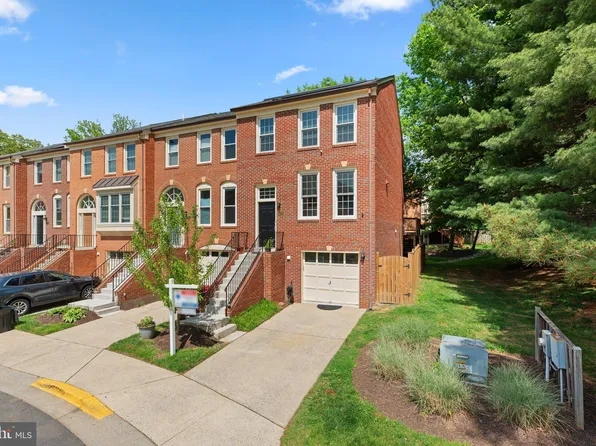 1301 Templeton Pl, Rockville, MD 20852