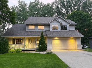 145 Valley View Pl, Owatonna, MN 55060