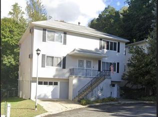 51 Dell St, Sleepy Hollow, NY 10591