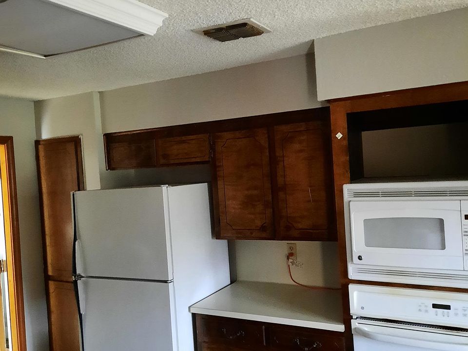 1st image of 501 Southern Oaks Dr