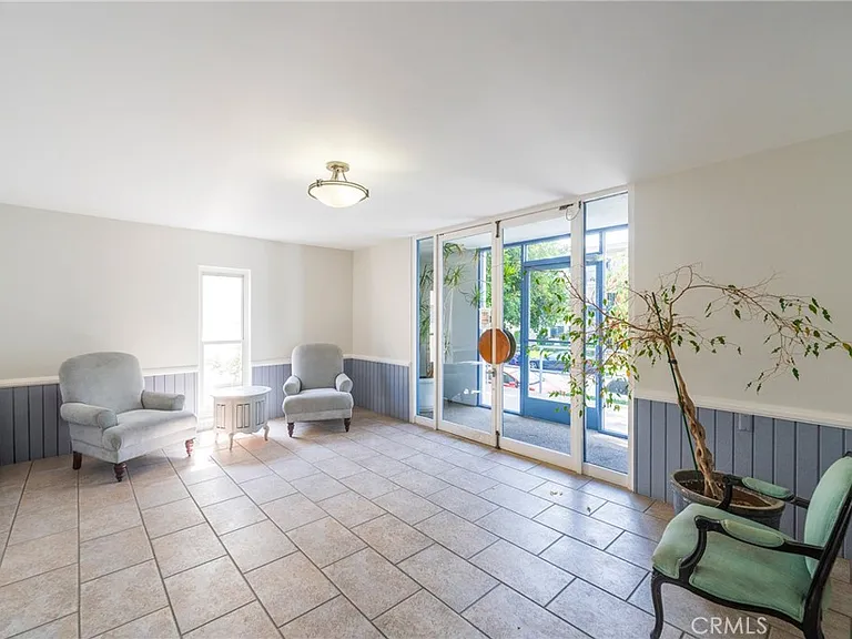 8710 Delgany Ave #3 — Photo 29