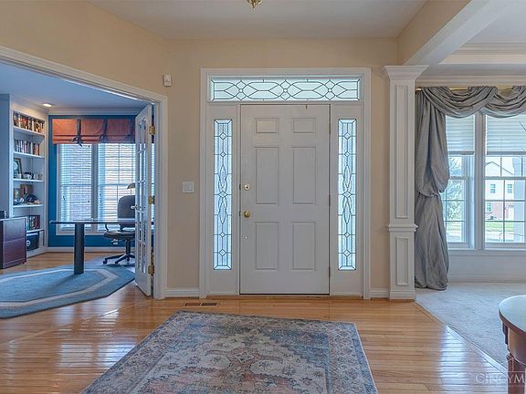 4th image of 5769 Buckingham Ln
