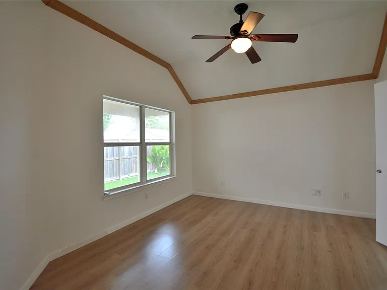 9238 Clearwood Landing Blvd — Photo 10