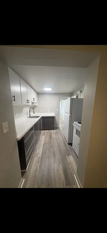 2 bed, 1.5 bath, 700 sqft, $925 — Photo 4