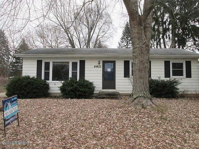 1st image of 6821 Buckhorn St