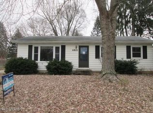 6821 Buckhorn St, Portage, MI 49024