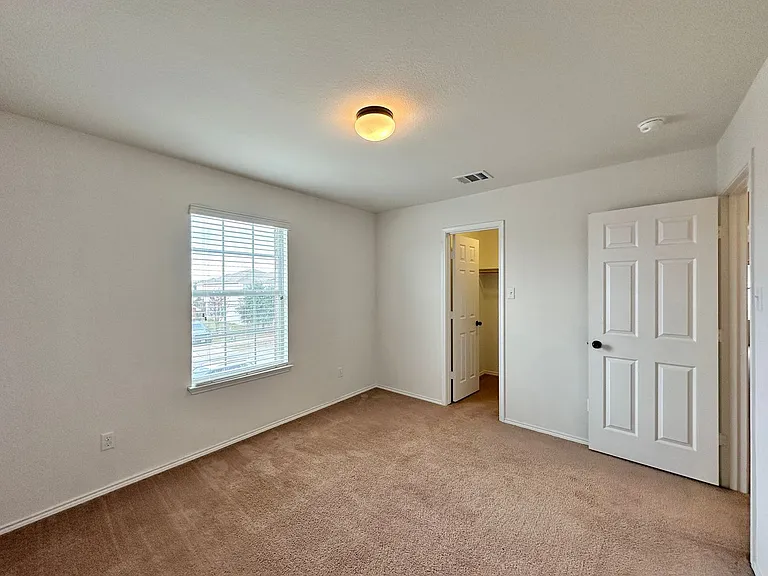 5304 Capricorn Loop — Photo 36