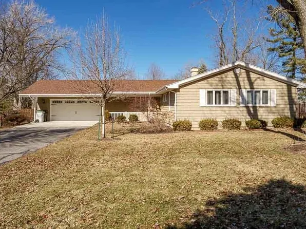 1901 E Colley Rd, Beloit, WI 53511