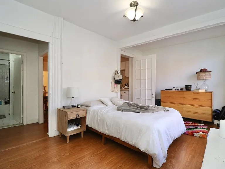 270 Montgomery St #2 — Photo 19