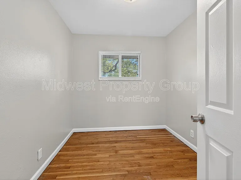 257 Glen Garry Rd — Photo 9