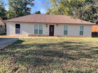 2204 Sycamore Dr, Forrest City, AR 72335