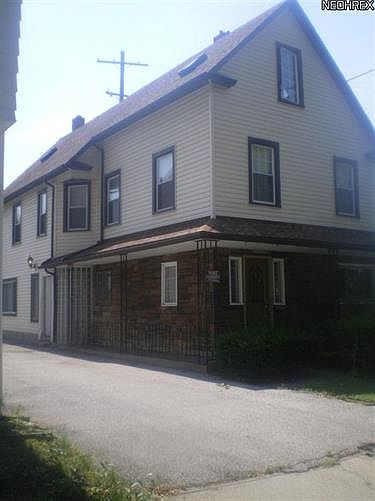 1st image of 1132 E 60th St