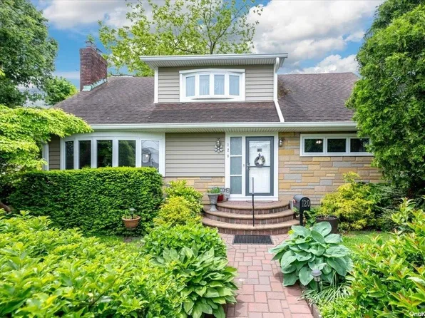 120 Harding Avenue, Hicksville, NY 11801