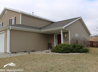 503 Highland Ridge Dr, Manhattan, KS 66503