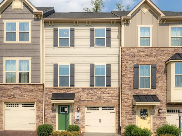 3333 Village Park Ave, Keswick, VA 22947