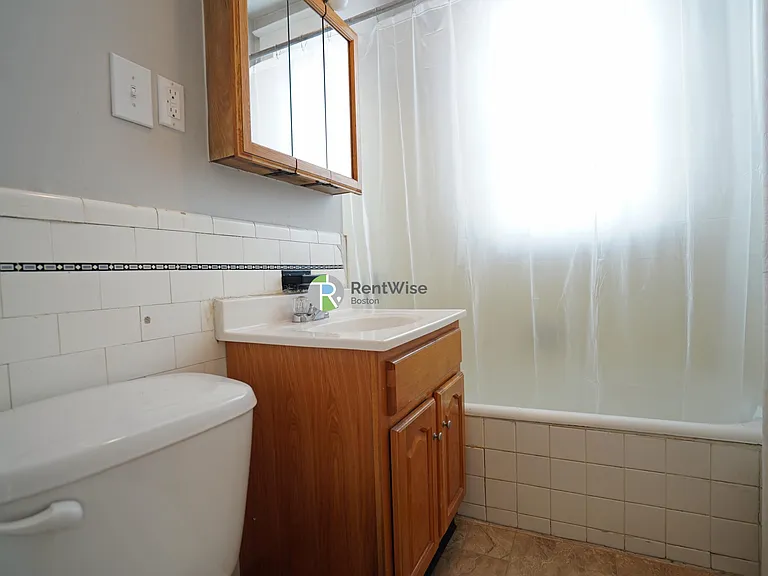 168 Kelton St #9 — Photo 7