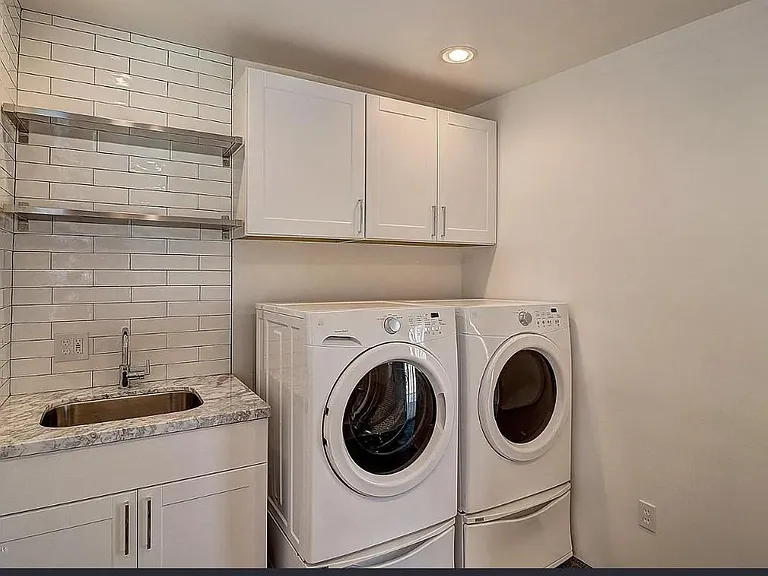 8144 E Fairmount Ave — Photo 18