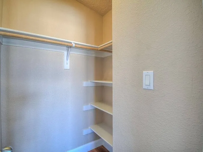7100 Dancing Eagle Ave NE — Photo 30