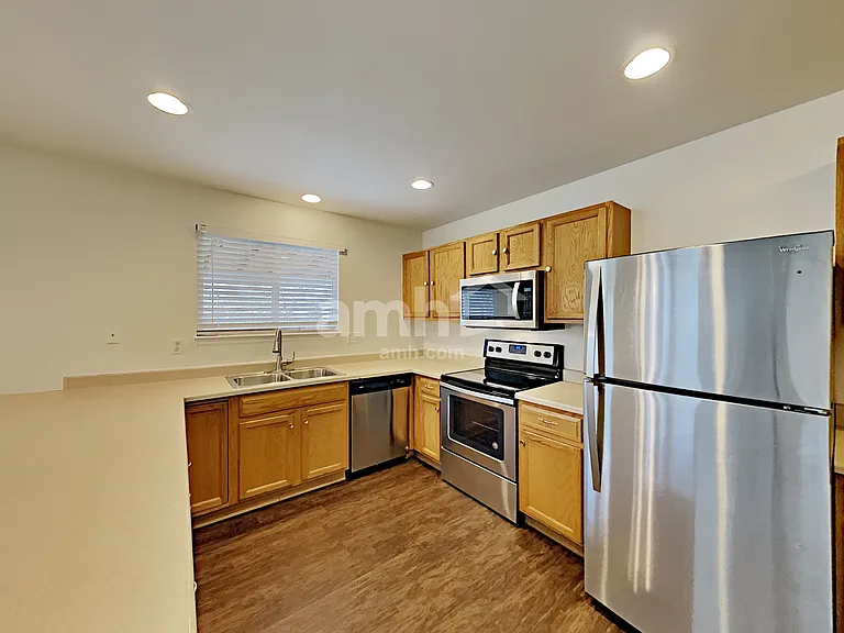 1173 Sandpiper Ln — Photo 3