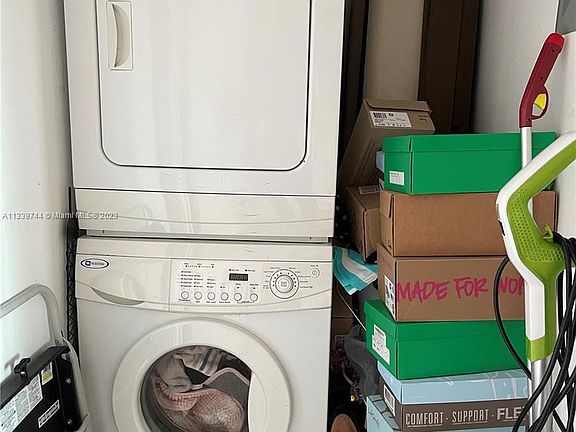 2nd image of 3301 NE 1st Ave APT M0702