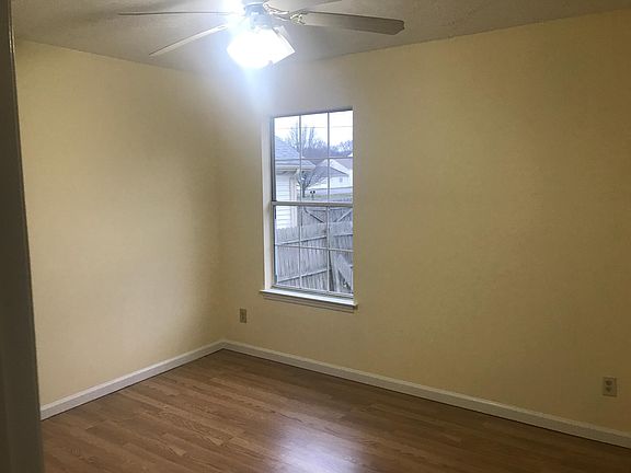 4th image of 205 Paul Revere Ln