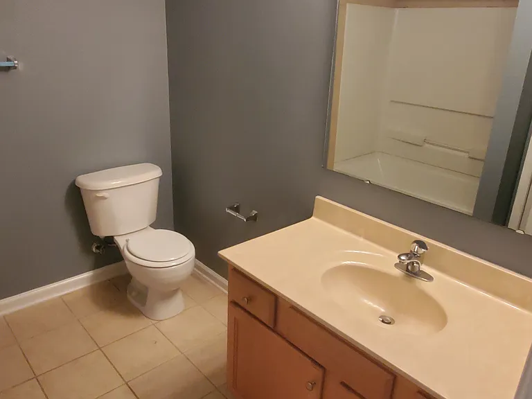 3rd Bathroom (Upstairs)