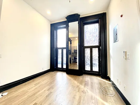 Rented by Bruma Realty LLC | media 15