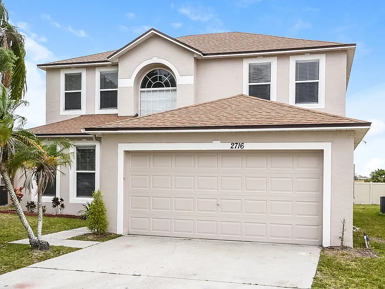 2716 Port Ct — Photo 4