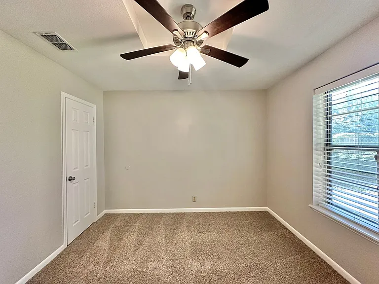 2448 Holly Ln — Photo 19