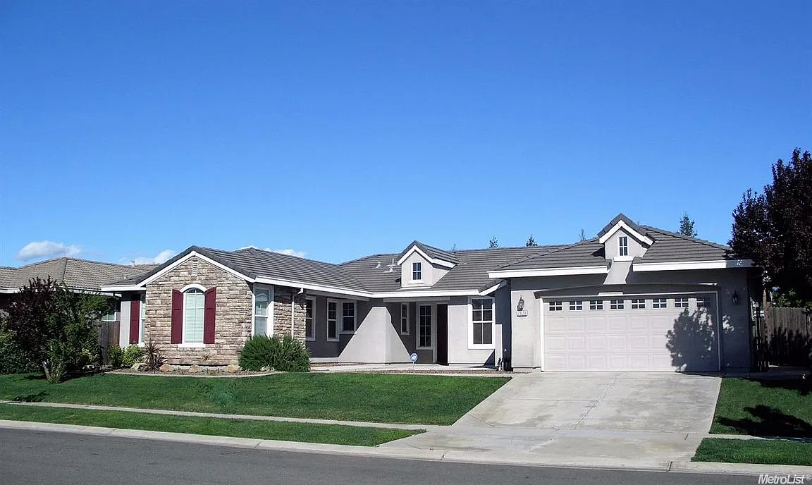 2029 Spanish Ranch Way photo 1
