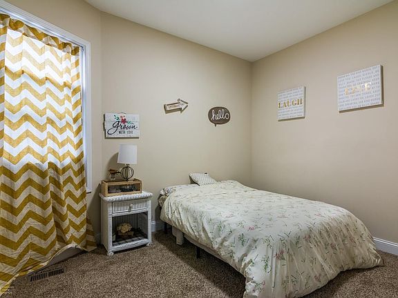 5th image of 3626 W McLean Ave