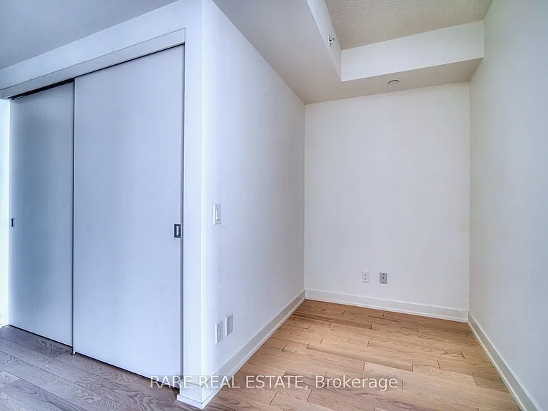 25 Richmond St E #2016 — Photo 6
