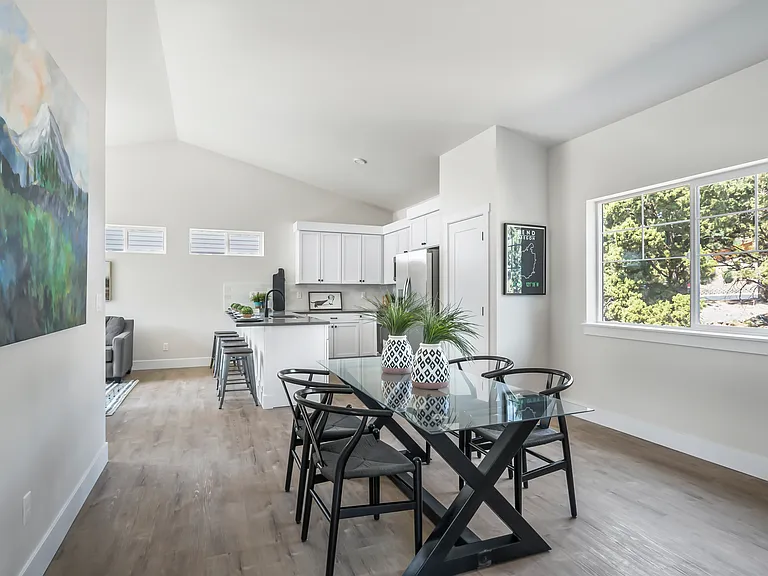 Monterey Pines — Photo 15