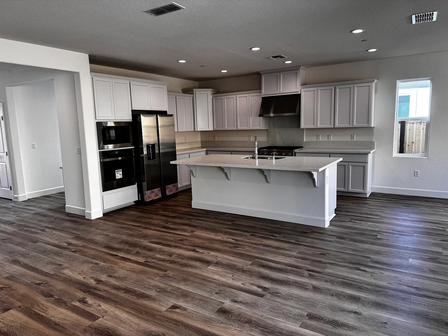 8371 Claret St — Photo 3