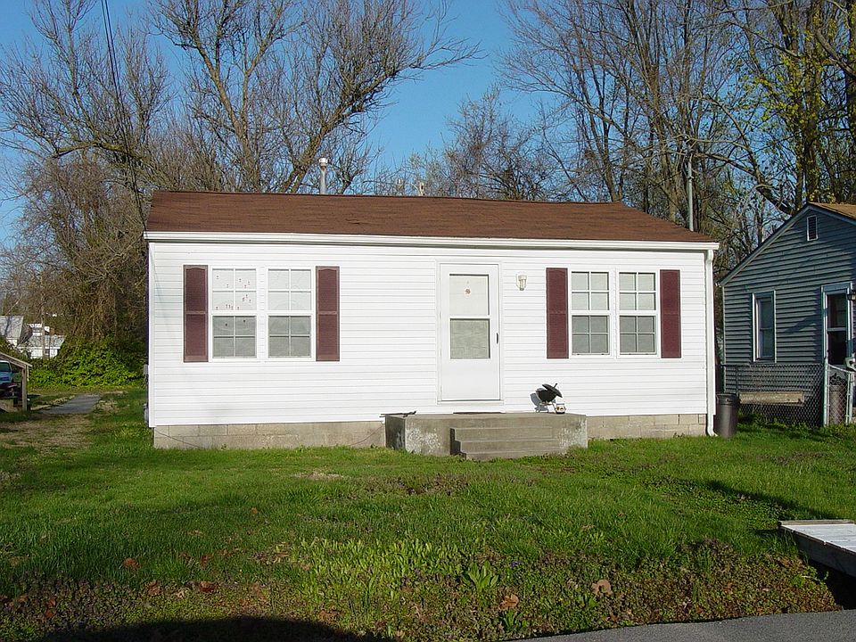 1st image of 1004 N Carico St