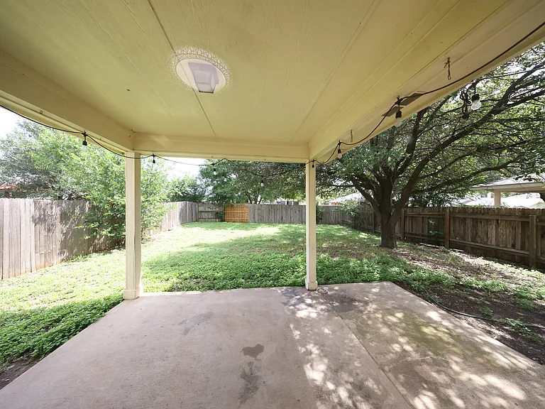 1153 Miss Kimberlys Ln — Photo 18