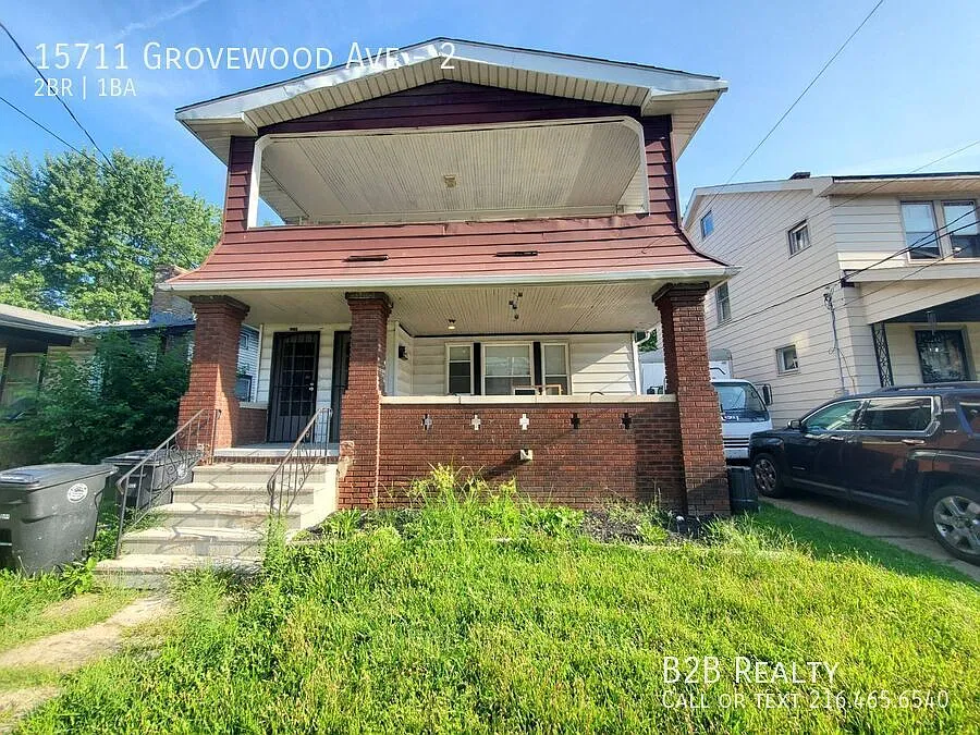 Available Now: Cozy 2-Bedroom Multi-Family Home in a Prime Location — Photo 1