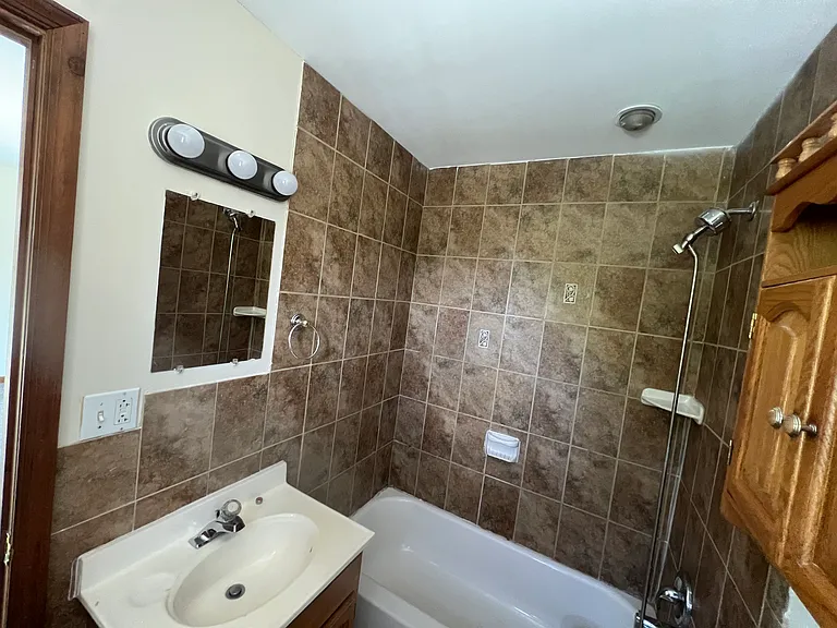 321 Quarry Rd — Photo 13