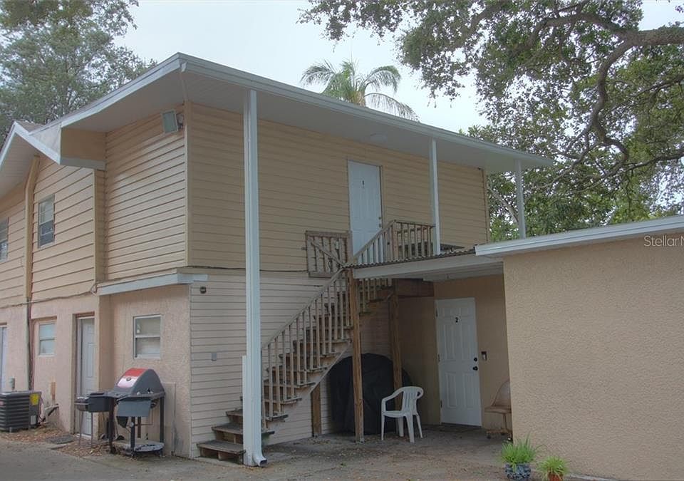 1st image of 2115 5th St