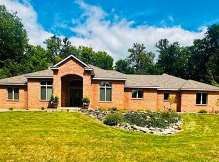 3420 W Cook Rd, Fort Wayne, IN 46818