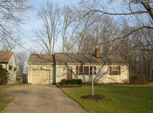 73 Hood Dr, Canfield, OH