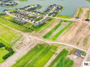308 Deep Water Dr, Lincoln, NE 68527